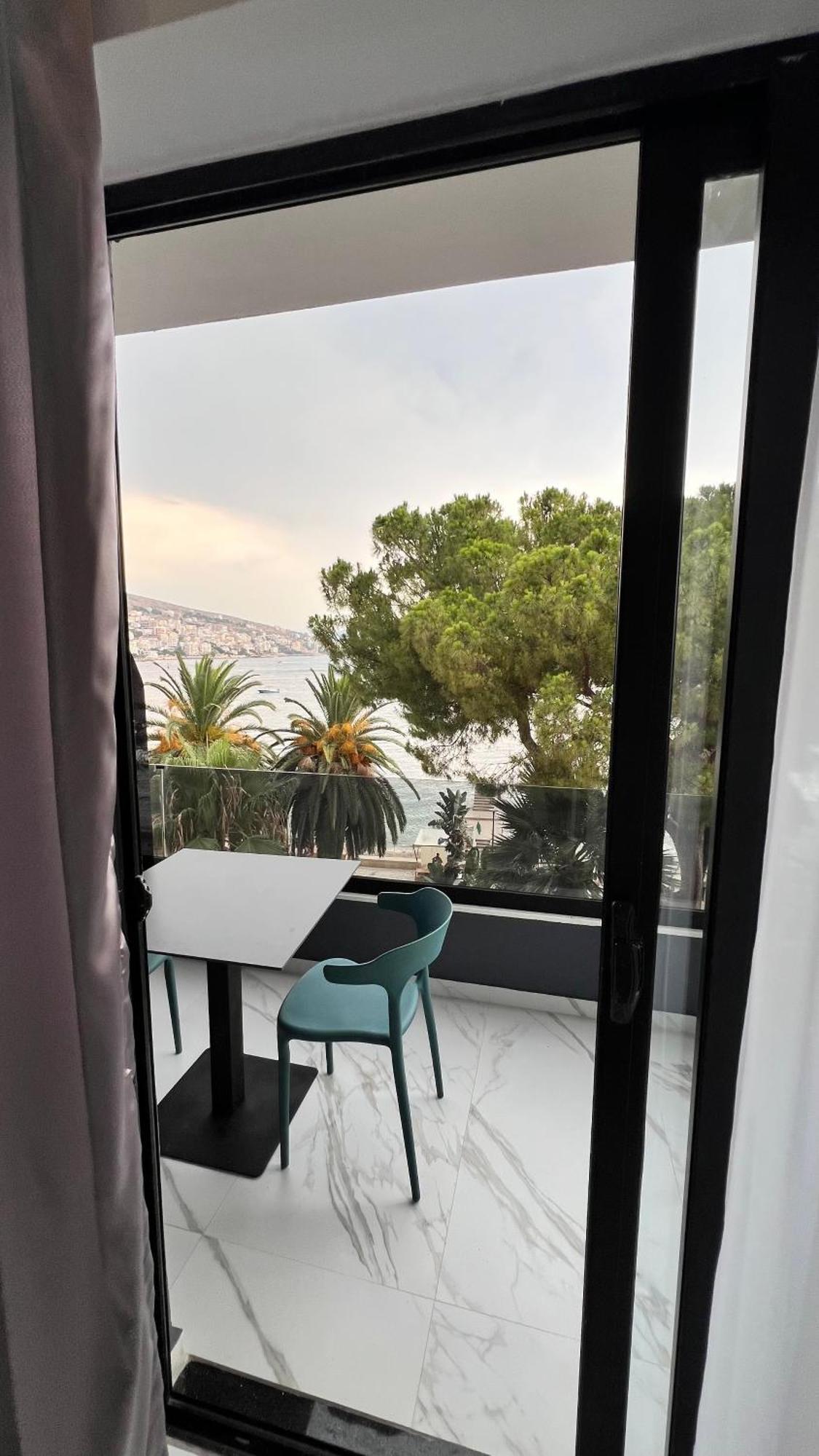 Lezet Hotel Sarandë Eksteriør bilde